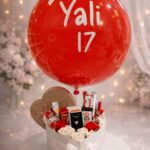 מארז כדור פורח מתוק עם תכשיט כסף והקדשה אישית