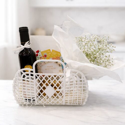 מארז פסח סלסלה לבנה