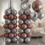 סטנד בלונים עם בלוני הליום